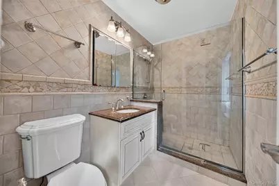 43 Fernwood Lane, Roslyn, NY 11576 - Photo 12