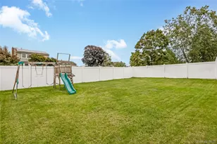 348 Southaven Ave, Medford, NY 11763 - Photo 22