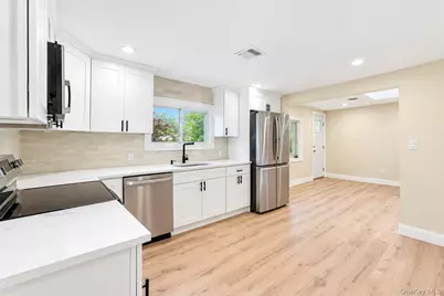 11 Tell Avenue, Deer Park, NY 11729 - Photo 10
