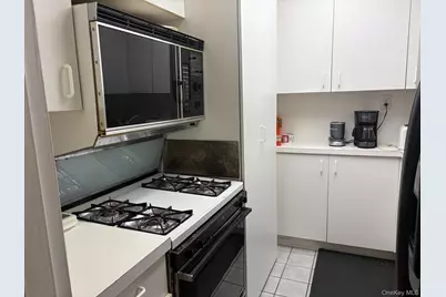 100-26 67 Road #6E, Forest Hills, NY 11375 - Photo 6