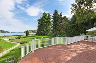 61 Factory Pond Rd, Locust Valley, NY 11560 - Photo 36