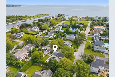 52 Bayway Avenue, Brightwaters, NY 11718 - Photo 4