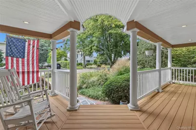 52 Bayway Avenue, Brightwaters, NY 11718 - Photo 10