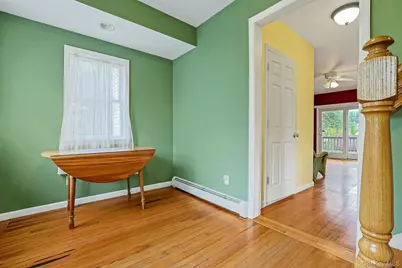 19 Cambridge Street E, Valhalla, NY 10595 - Photo 4