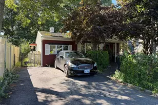 30 Oakwood Dr, Shirley, NY 11967 - Photo 2