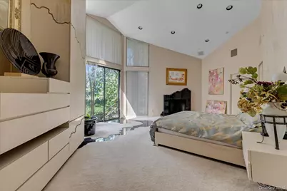 4 Broadlawn Avenue, Great Neck, NY 11024 - Photo 14