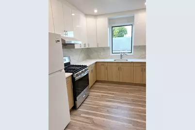 164-16 75th Road #2nd Floor, Fresh Meadows, NY 11366 - Photo 6