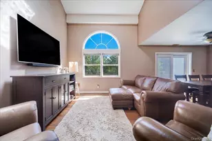 47 Deer Crossing Dr, Fishkill, NY 12524 - Photo 10