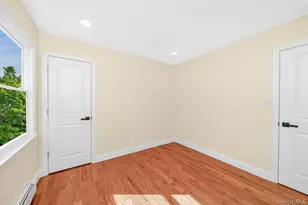 212 Westbury Blvd, Hempstead, NY 11550 - Photo 8