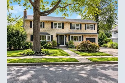 37 Bayberry Avenue, Garden City, NY 11530 - Photo 2