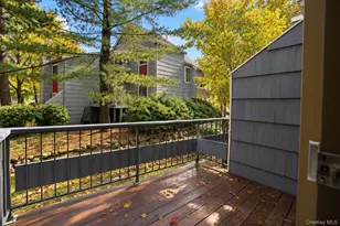 153 Treetop Cir, Nanuet, NY 10954 - Photo 18