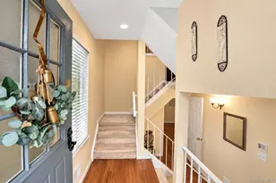 153 Treetop Cir, Nanuet, NY 10954 - Photo 2