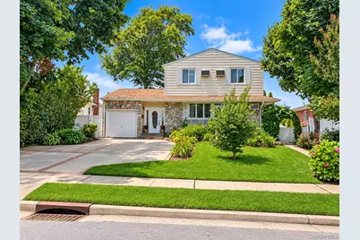 94 Massapequa Avenue, Massapequa, NY 11758 - Photo 36