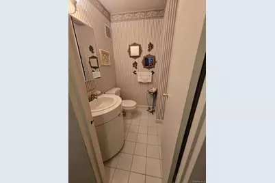 463 Summit Avenue #2-A, Cedarhurst, NY 11516 - Photo 10