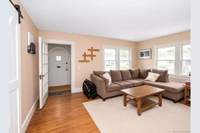 21 James Street, Islip, NY 11751 - Photo 2