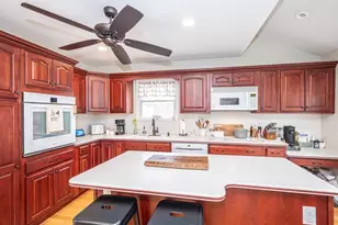 21 James St, Islip, NY 11751 - Photo 6