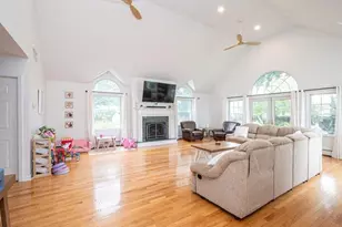 21 James St, Islip, NY 11751 - Photo 10