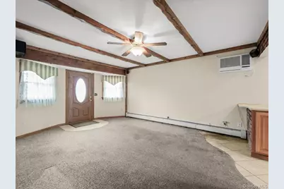 937 Mirabelle Avenue, Westbury, NY 11590 - Photo 6
