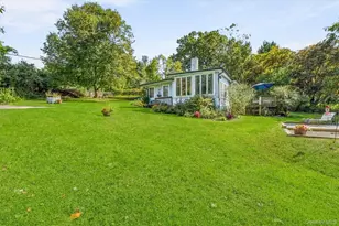 37 Woodstock Rd, Carmel, NY 10512 - Photo 14
