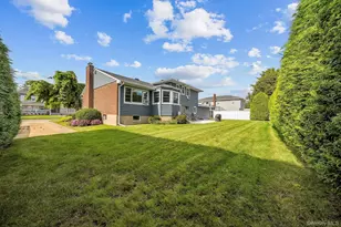 47 Diamond Ave, East Meadow, NY 11554 - Photo 28