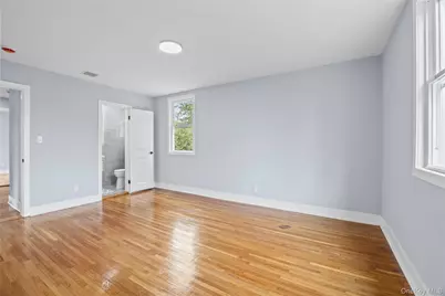 81 Rowe Avenue, East Rockaway, NY 11563 - Photo 4