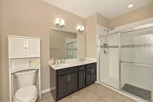 212 Clubhouse Cir, Melville, NY 11747 - Photo 20