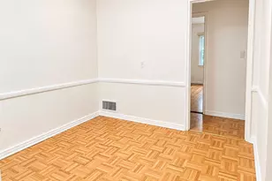 73-27 198th St, Fresh Meadows, NY 11366 - Photo 4