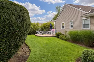3473 S Hawthorne Dr S, Wantagh, NY 11793 - Photo 2