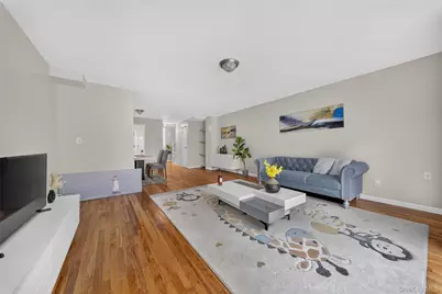 6722 Burns Street, Forest Hills, NY 11375 - Photo 4