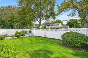 39 Drohan St, Huntington, NY 11743 - Photo 36