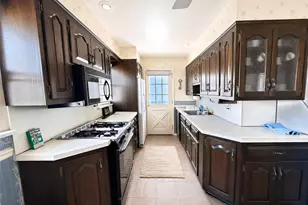 78 Gates Ave, Valley Stream, NY 11580 - Photo 12
