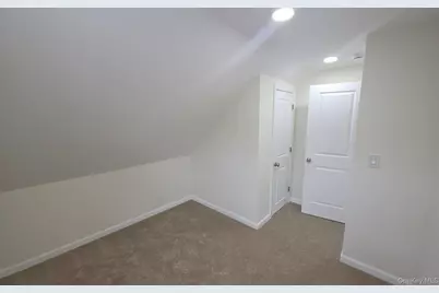 200 Raff Avenue, Elmont, NY 11003 - Photo 14