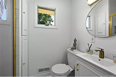 55 Southfield Road, Glen Cove, NY 11542 - Photo 18