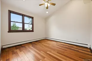 3849 Wesley St, Seaford, NY 11783 - Photo 20