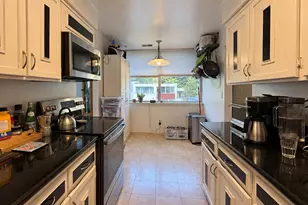 921 Colony Dr, Hartsdale, NY 10530 - Photo 4