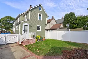 35 St Marks Ave, Rockville Centre, NY 11570 - Photo 2