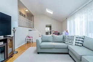 531 5th St, East Northport, NY 11731 - Photo 8