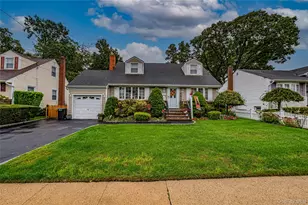 3884 Lincoln St, Seaford, NY 11783 - Photo 2