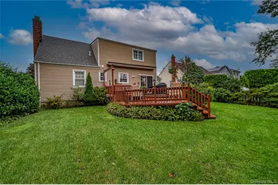 3884 Lincoln Street, Seaford, NY 11783 - Photo 22