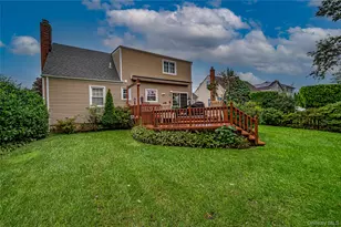 3884 Lincoln St, Seaford, NY 11783 - Photo 22