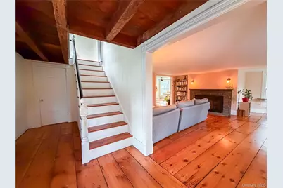 725 Traver Road, Pleasant Valley, NY 12569 - Photo 18