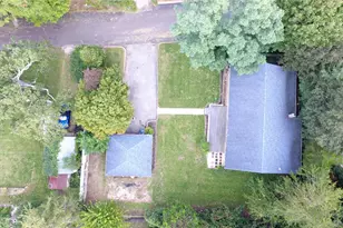 40 Flowerfield Rd, Sound Beach, NY 11789 - Photo 2