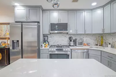 1260 E 84th Street, Brooklyn, NY 11236 - Photo 10