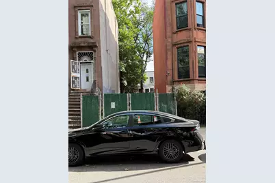 900A Greene Avenue, Brooklyn, NY 11221 - Photo 2