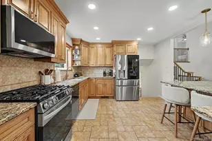 423 Bellevue Ave, Yonkers, NY 10703 - Photo 12