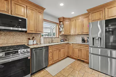 423 Bellevue Avenue, Yonkers, NY 10703 - Photo 10