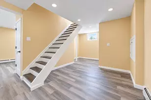 236 Plainview Rd, Hicksville, NY 11801 - Photo 20