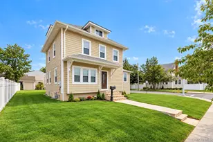 236 Plainview Rd, Hicksville, NY 11801 - Photo 2