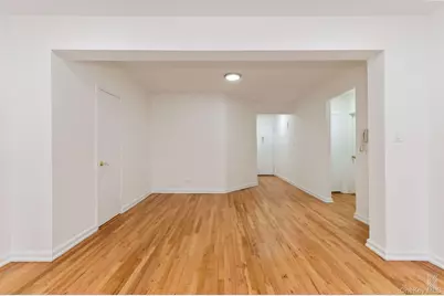 79-10 34th Avenue #4U, Jackson Heights, NY 11372 - Photo 6