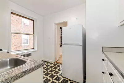 79-10 34th Avenue #4U, Jackson Heights, NY 11372 - Photo 16